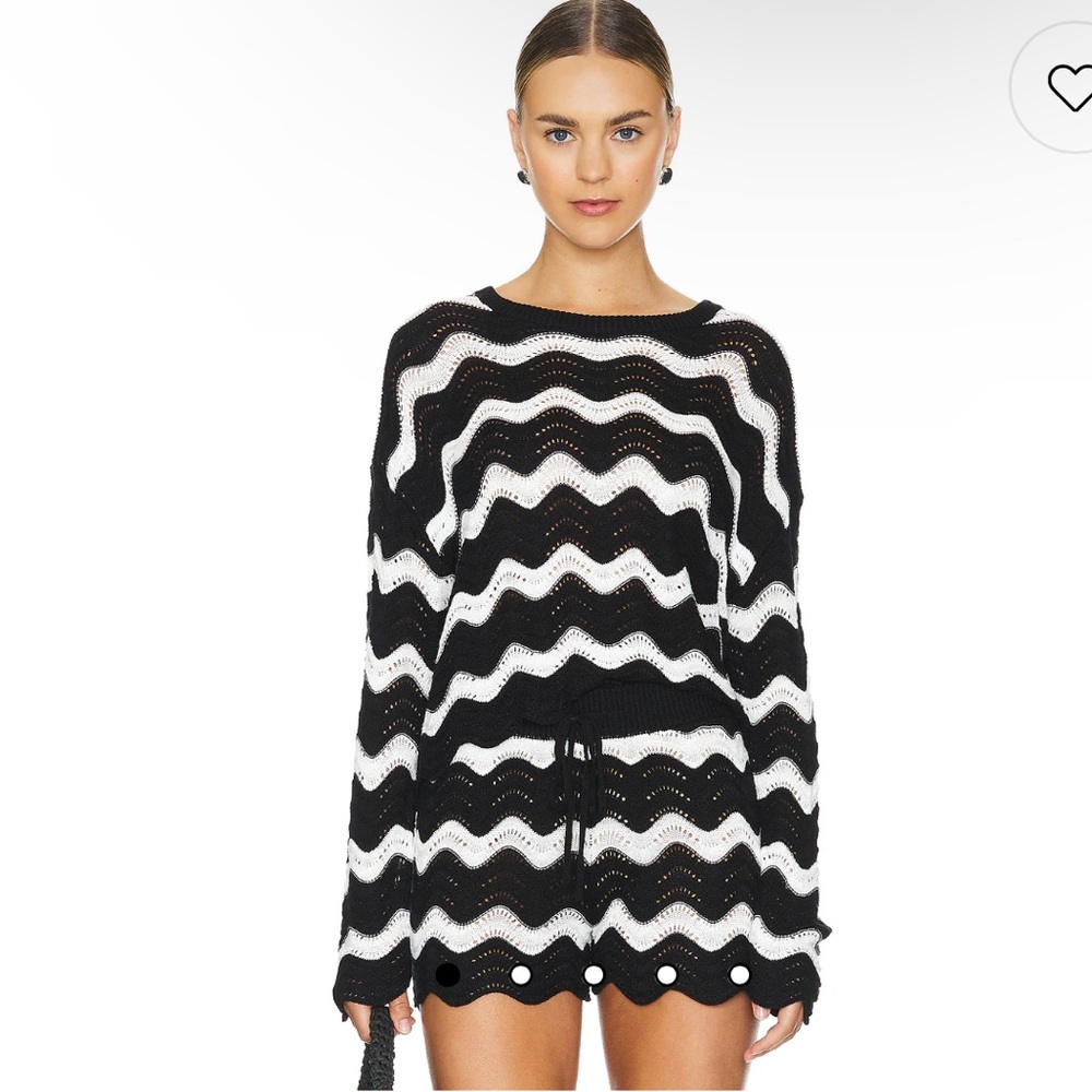 Beach Riot Beach Sweater in Black & White Tides
